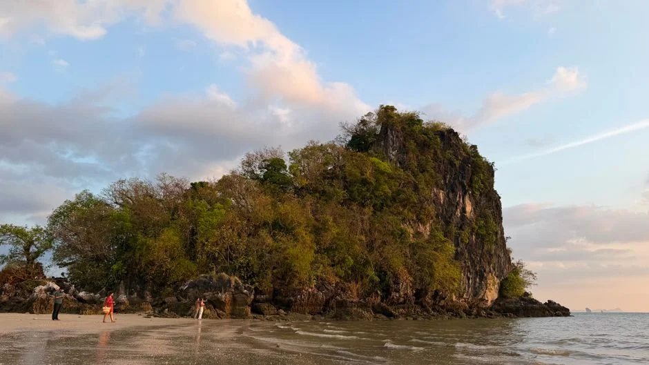 Day 1 — old town walking + Khao Tang Kuan