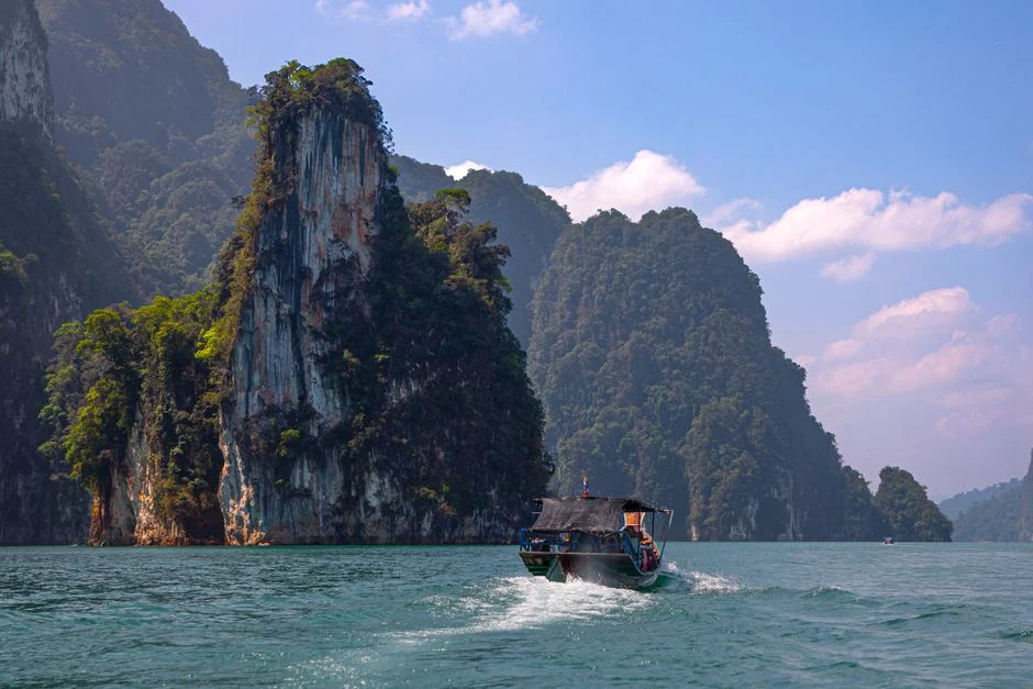 Why use Surat Thani as your base for the islands