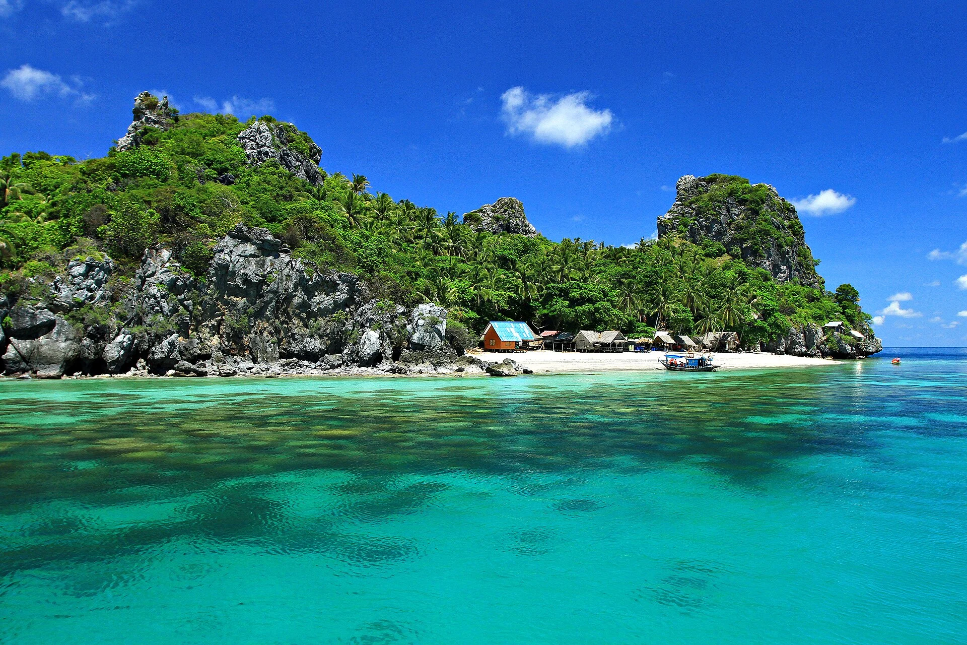 Chumphon: The Gulf Gateway With Beaches Nobody Uses