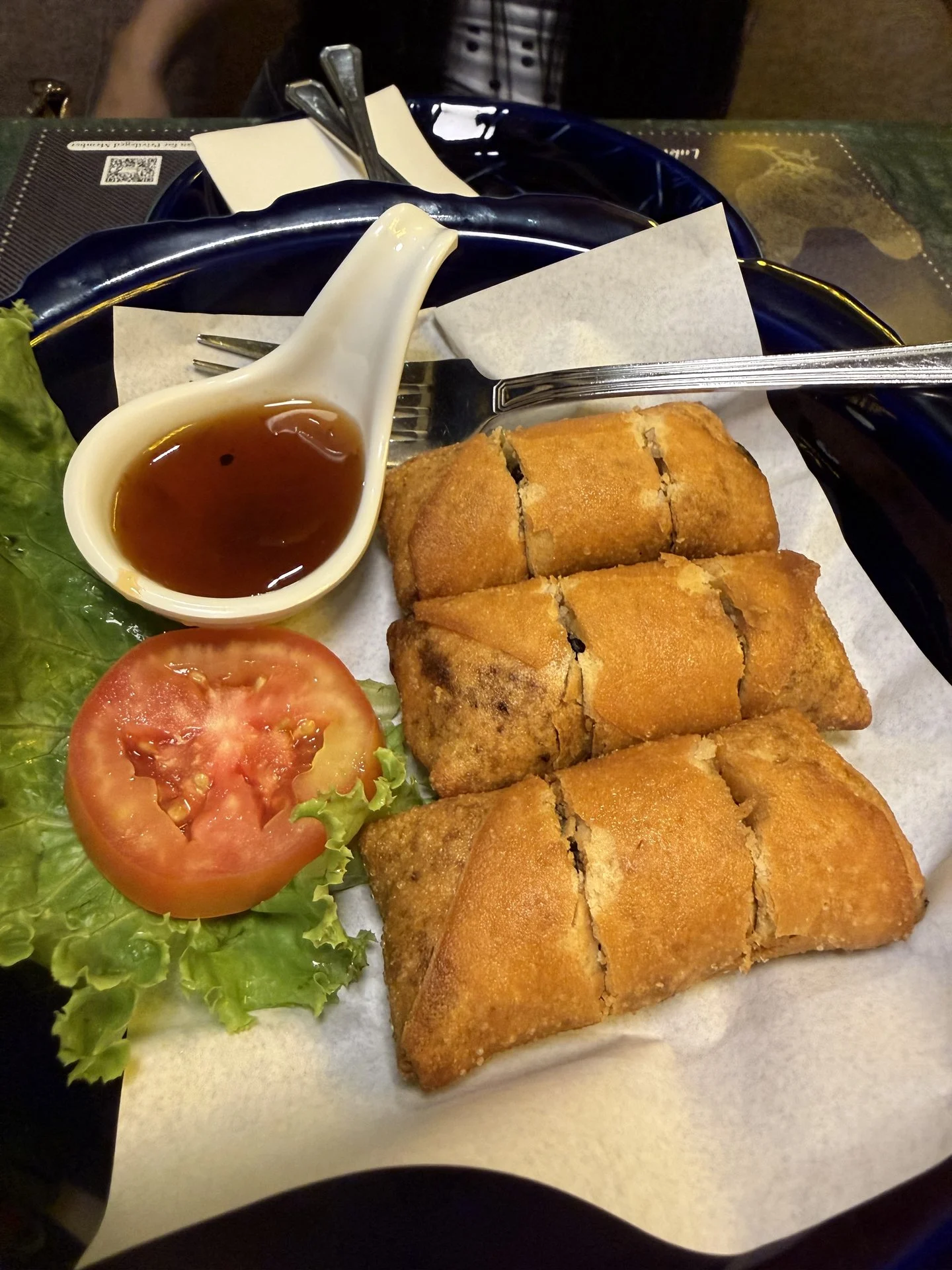 Crispy spring rolls with sweet chilli sauce at Luk Kaithong
