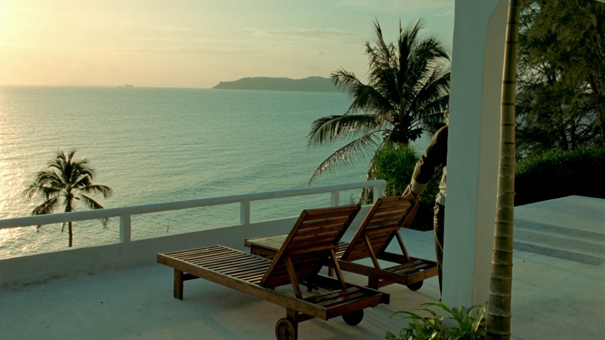 Thailand Retirement Visa (O-A): Costs & the 800k Baht Rule