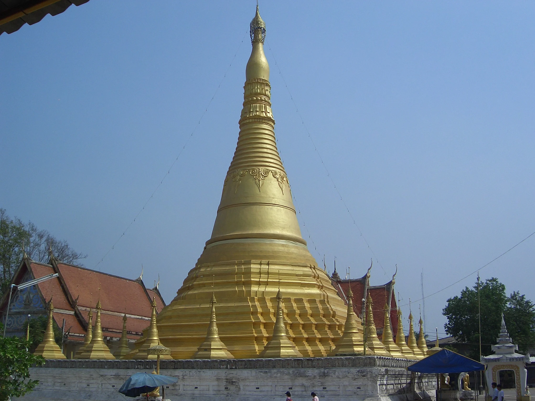 Golden Shan-style chedi of Wat Chumphon Khiri in Mae Sot, Tak