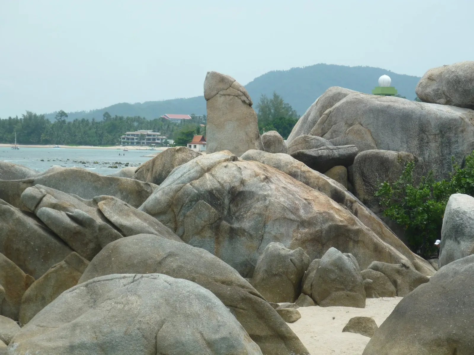 Hin Ta rocks on the shoreline near Lamai, Koh Samui