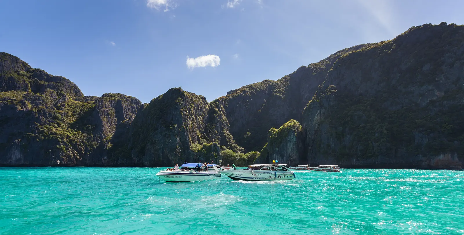 Maya Bay on Koh Phi Phi Leh with tour boats in the lagoon